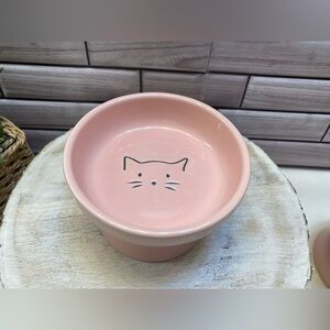 Signature ❤️(1) Cute cat face Elevated cat bowl Pink New